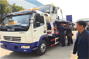 永乐汽车道路救援拖车价格